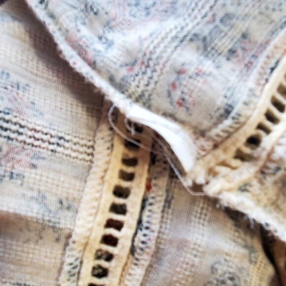 Lucky Brand Crochet Size M button down back, 3/4 sleeves GUC - Picture 10 of 10